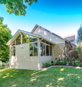 Modern Sunroom Designs for Maine