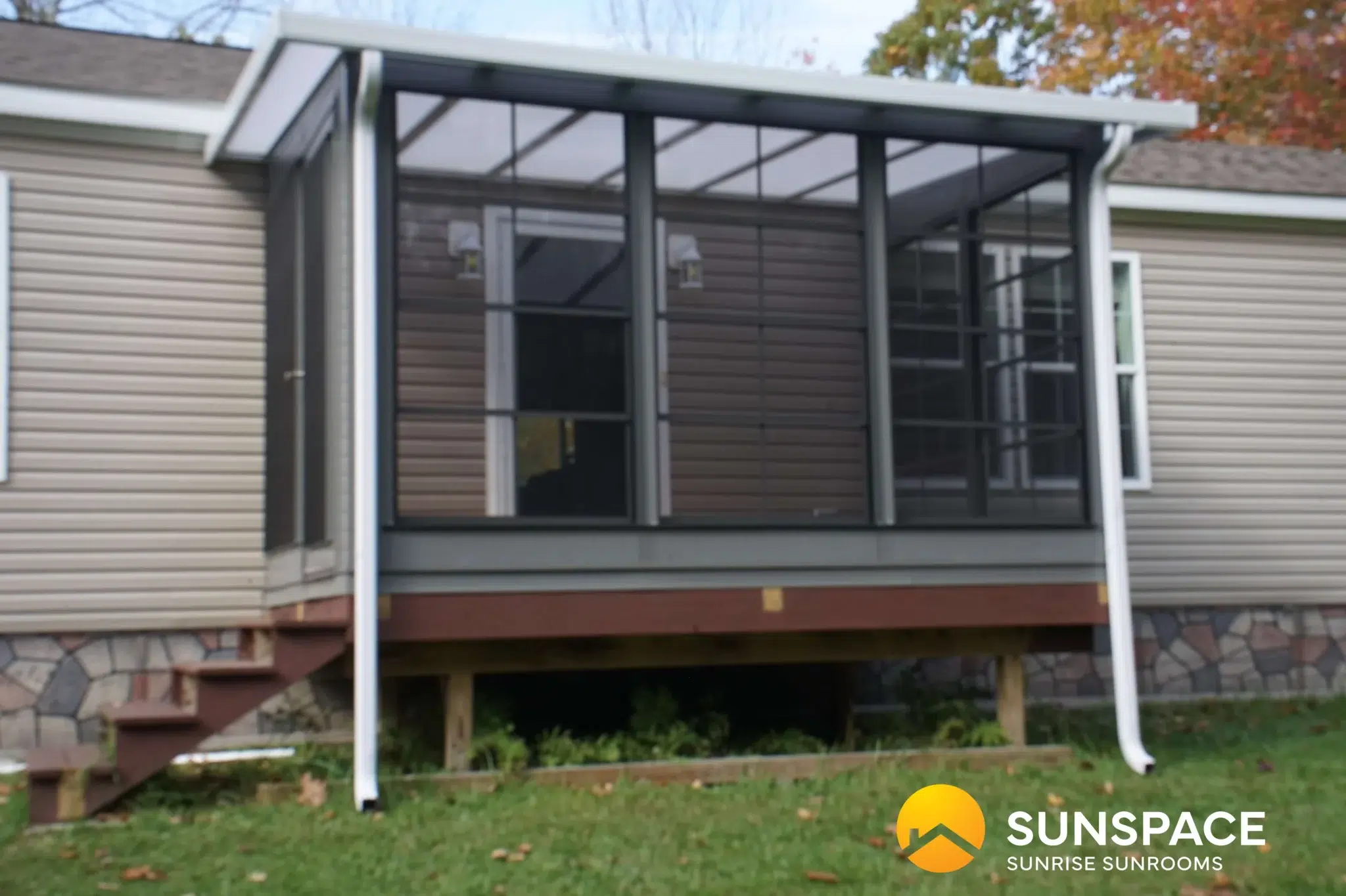 Model 200 Sunroom with Acrylic Roof in New Castle, Maine